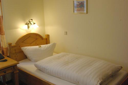 ميمنغن Hotel Am Suedring الغرفة الصورة